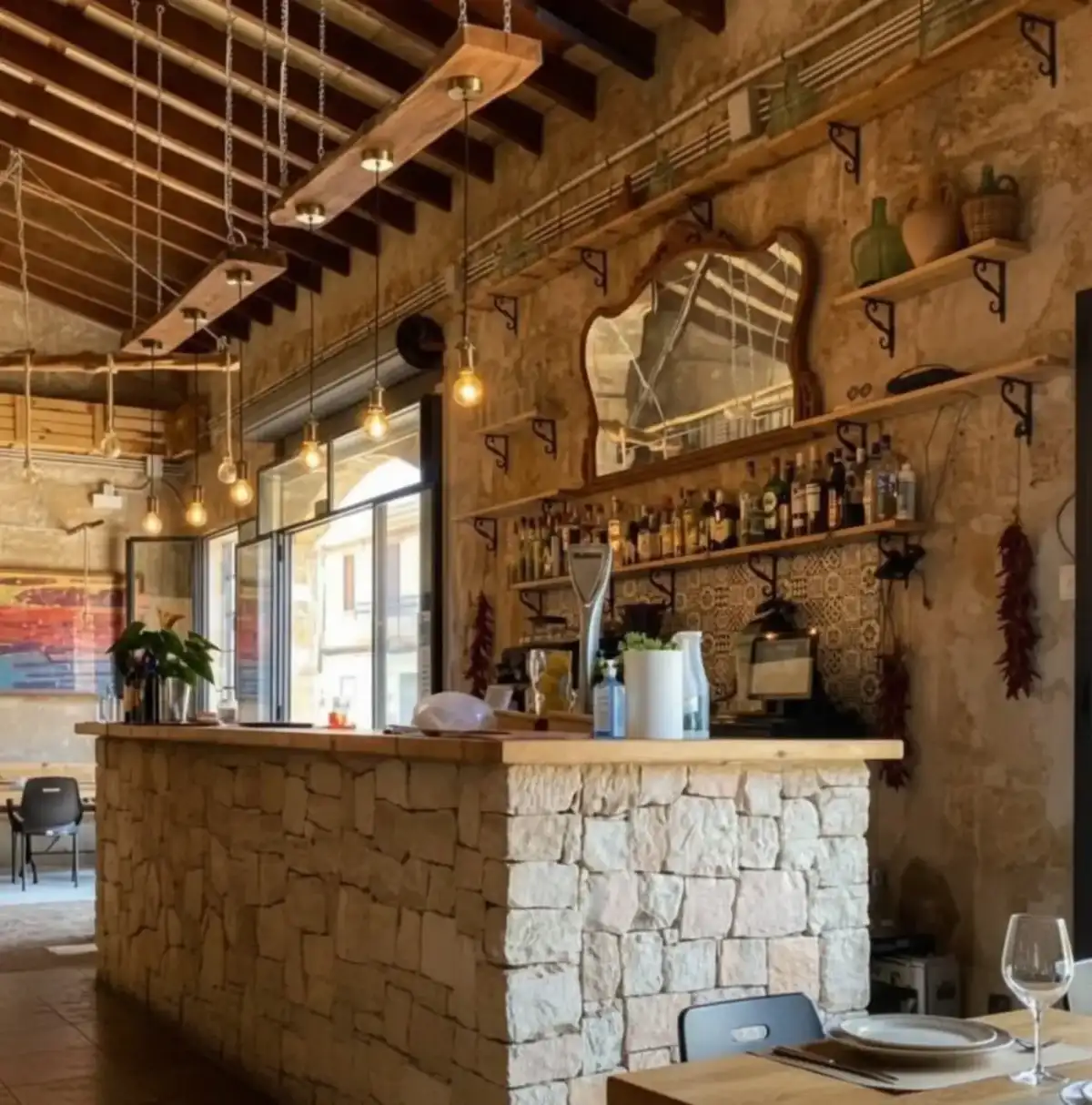 Barra interior de Es Magatzem